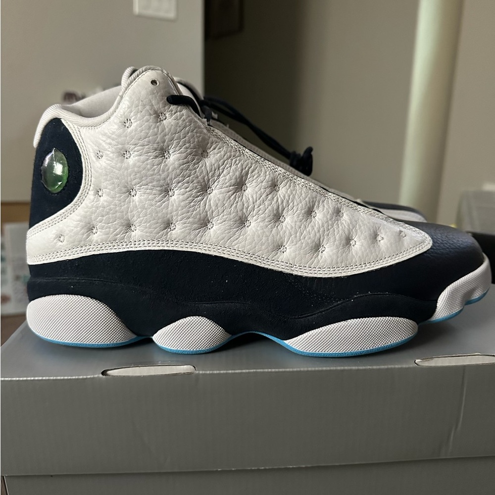 Jordan 13 Obsidian - Picture 2 of 3